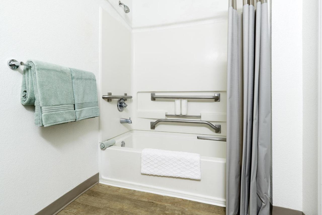 Intown Suites Extended Stay West Palm Beach Fl - Military Trail Rd Екстериор снимка