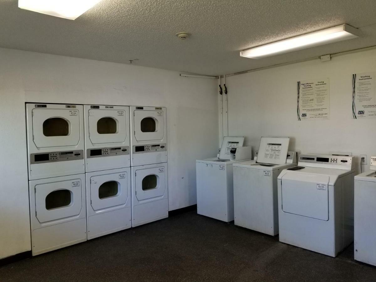 Intown Suites Extended Stay West Palm Beach Fl - Military Trail Rd Екстериор снимка